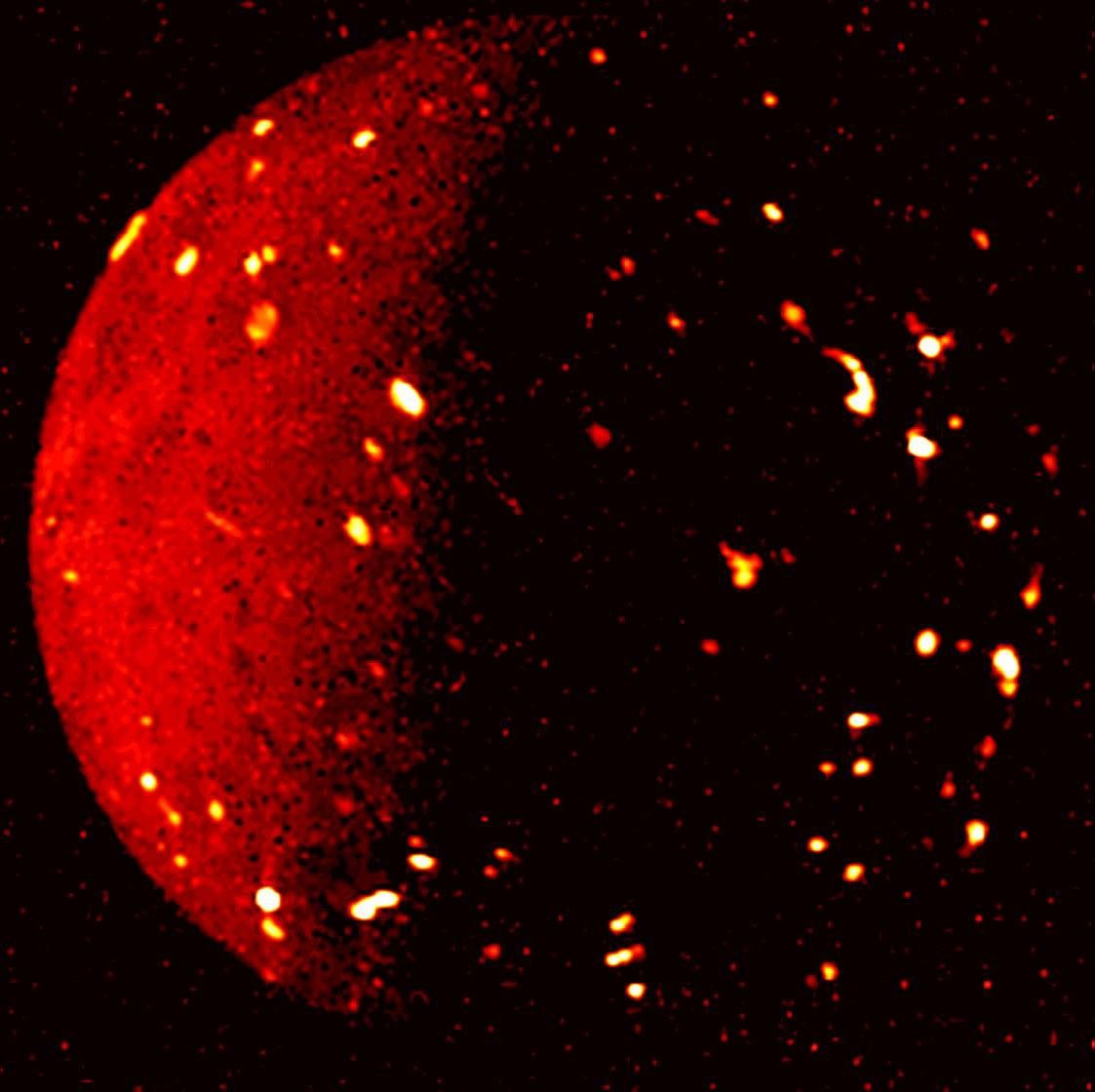 عکس |  ناسا آتشفشان قمر مشتری را شکار کرد!