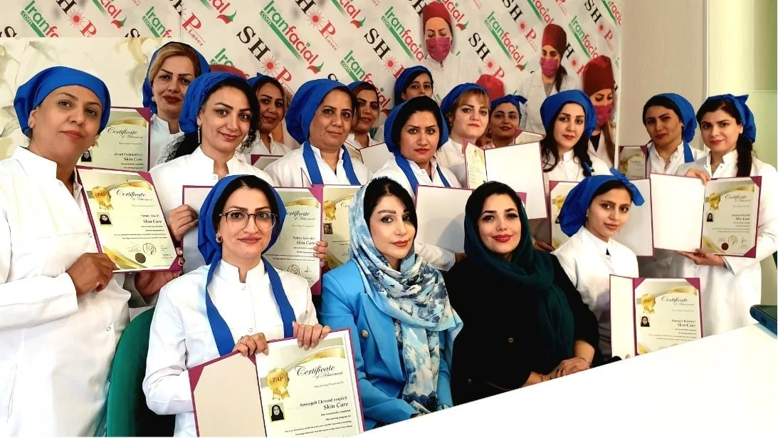 آموزش