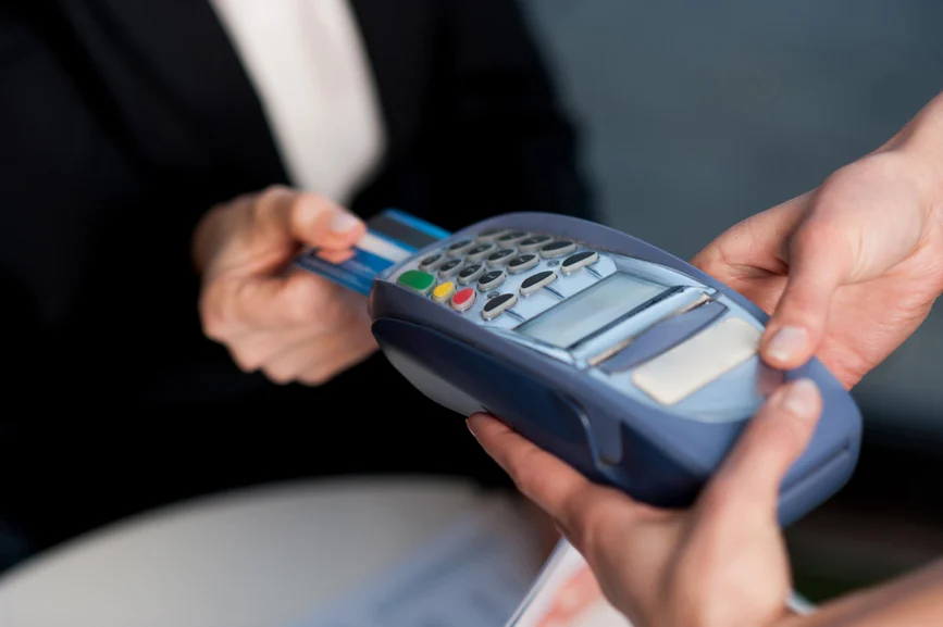 How does the virtual card reader work