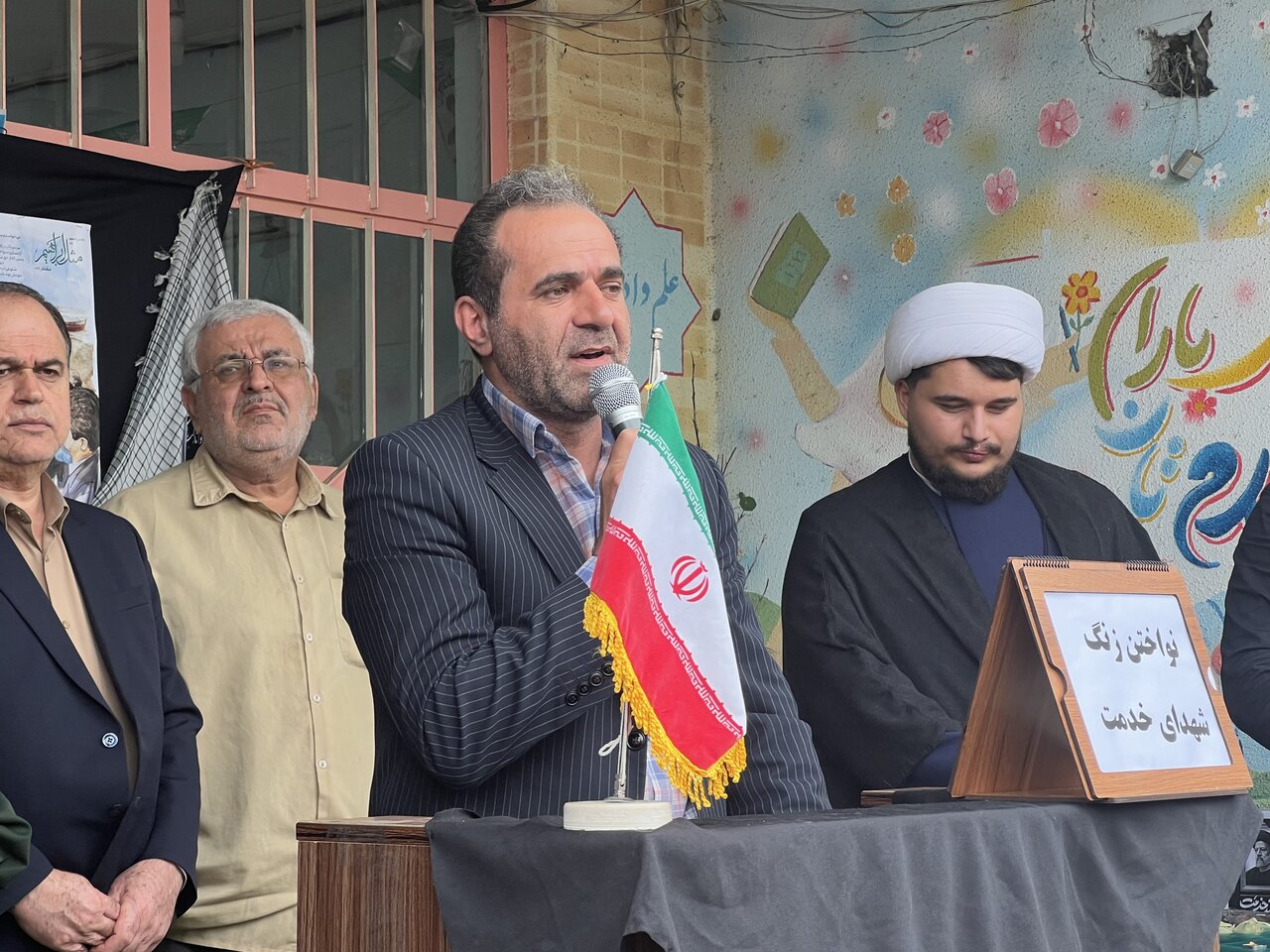 «شهید رئیسی» خستگی ناپذیر بود؛ لزوم ادامه دادن راه شهدا - خبرگزاری مهر | اخبار ایران و جهان