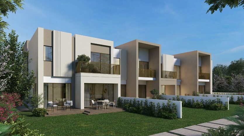 مقایسه خرید ملک آماده تحویل (Ready) و پیش‌فروش (Off-Plan)